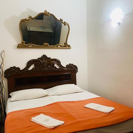 Roman Place Bagian luar foto