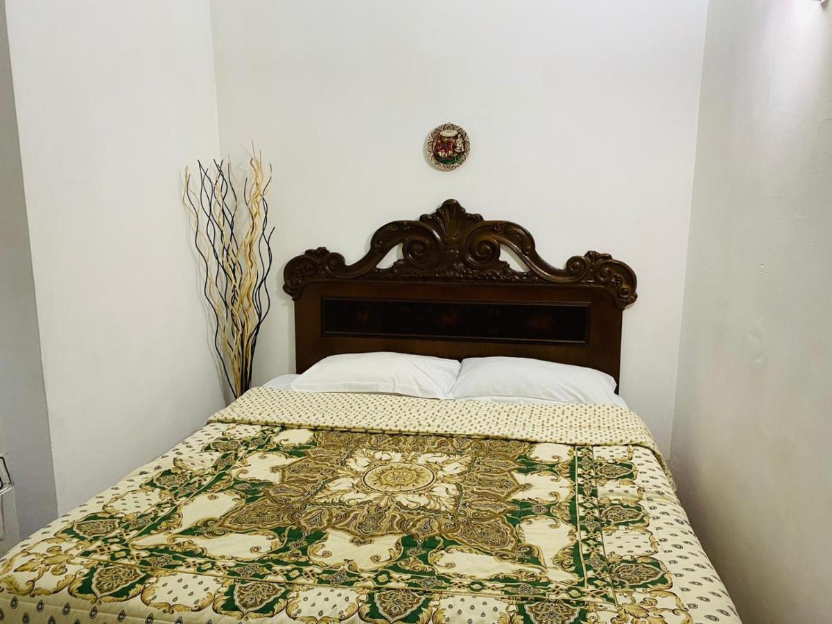 Roman Place Bagian luar foto